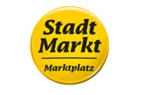 Logo mit Text 'Stadt Markt Marktplatz' auf gelbem Kreis.