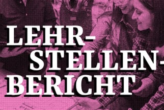 Menschen studieren Lehrstellenbericht, rosa Filter.