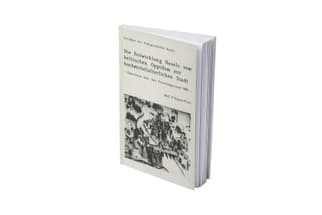 Buch mit Titel über die Entwicklung Basels auf weissem Hintergrund.