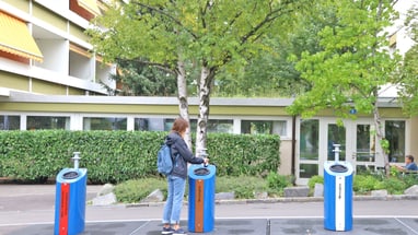 Recyclingstation für Glas und Weissblech