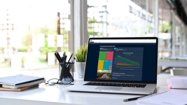 Laptop mit Ansicht des Klimaportals.