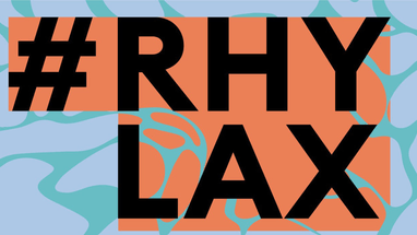 Grafik mit Text '#RHY LAX' auf gemustertem Hintergrund.",