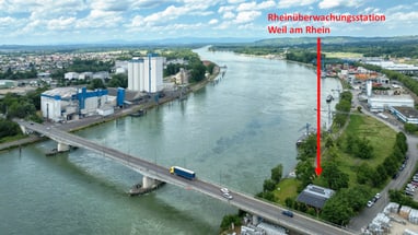 Luftaufnahme der Rheinüberwachungsstation Weil am Rhein.