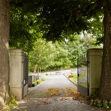 Der Eingang zum Friedhof Bettingen.