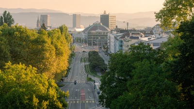 Blick von St. Margarethen auf die Margarethenstrasse