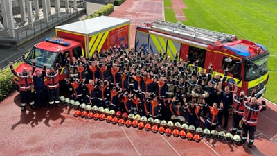 Gruppenfoto der Milizfeuerwehr und Jugendfeuerwehr Basel-Stadt