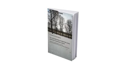 Buch mit Bäumen und Gebäude auf dem Cover.