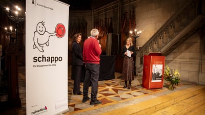 Joëlle Perret interviewt Freiwillige