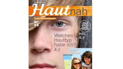 Gesicht eines blonden Jungen auf dem Magazincover Hautnah.