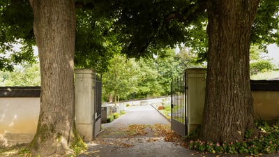 Der Eingang zum Friedhof Bettingen.