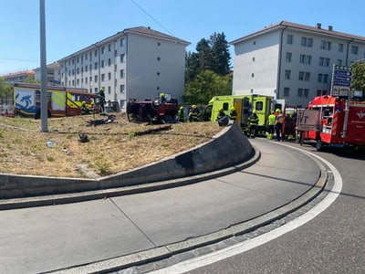 200730_MM_Unfall_in_Kreisel_Bild